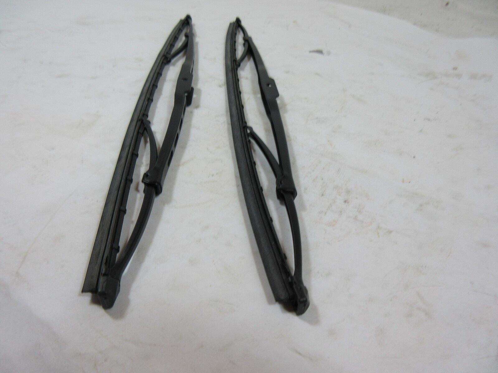 Windshield Wiper Blade | PN:5217040BD27WC